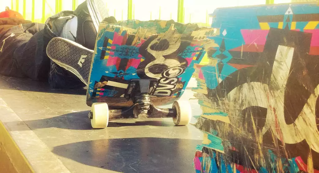 skateboard cassé